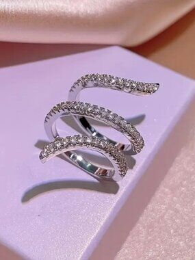 ✨ Triple Row Pavé Spiral Statement Ring ✨